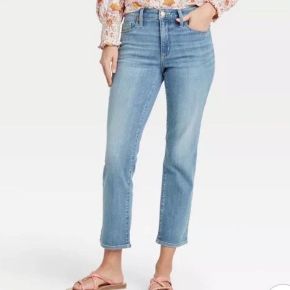 Wild Fable Mid Rise Straight Leg Jeans Light Wash Women's Jeans Size 6